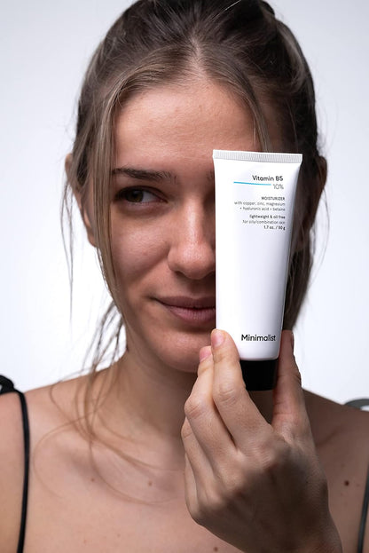 Minimalist 10% Vitamin B5 Gel Face Moisturizer For Oily & Acne Prone Skin